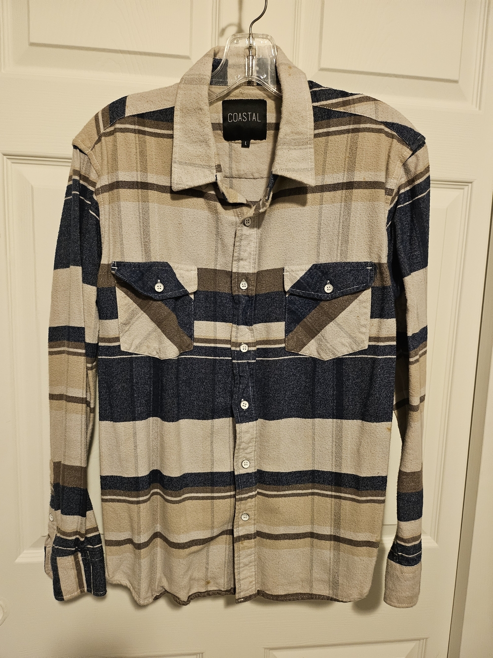 Coastal Men’s Navy & Beige Plaid Button-Down Shirt